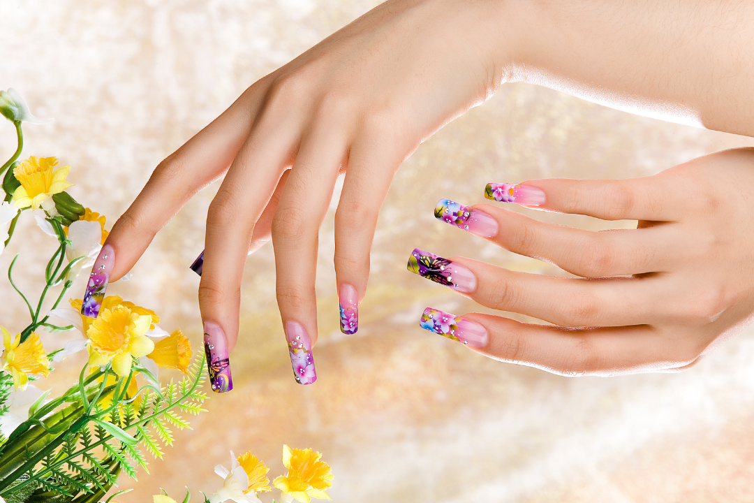 Nail designer em Ribeirão das Neves