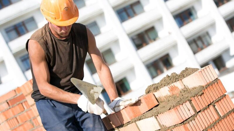 Da Construção Para Beleza E Para Saúde, Sempre Precisamos Deles | É Um Dos Setores Mais Importantes, Que Gera Empregos Diretos E Indiretos, Os Profissionais Da Construção Civil Possuem A Possibilidade De Escolher A Forma Como Pretendem Trabalhar, Se É Por Cnpj Ou Por Clt, Há Oportunidades Para Engenheiros Civis, Mestres De Obras, Pedreiros, Pintores, Que Poderão Trabalhar Com Infraestrutura E Com Edificações.