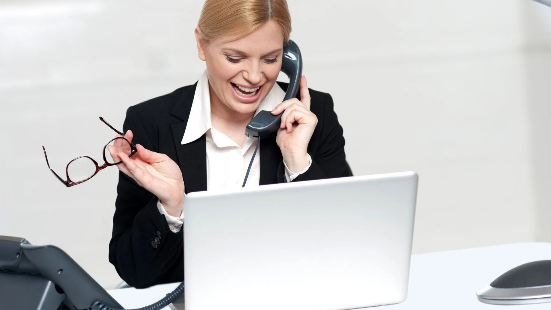 5 Dicas Para Ter Uma Melhor Qualidade De Atendimento Ao Cliente | Está Tendo Problemas Para Trabalhar O Atendimento Ao Cliente Em Sua Empresa? Ou Então Deseja Que Os Esforços Dos Seus Colaboradores Rendam Mais Resultados? Confira Aqui Algumas Dicas Que Irão Mudar Toda A Qualidade Deste Serviço Essencial.