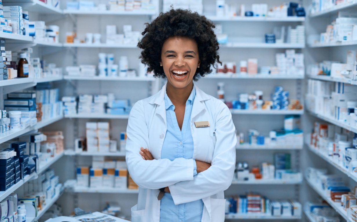 Farmacêutico Perto de Mim: Desafios e Estratégias para Fidelização e Aquisição de Clientes