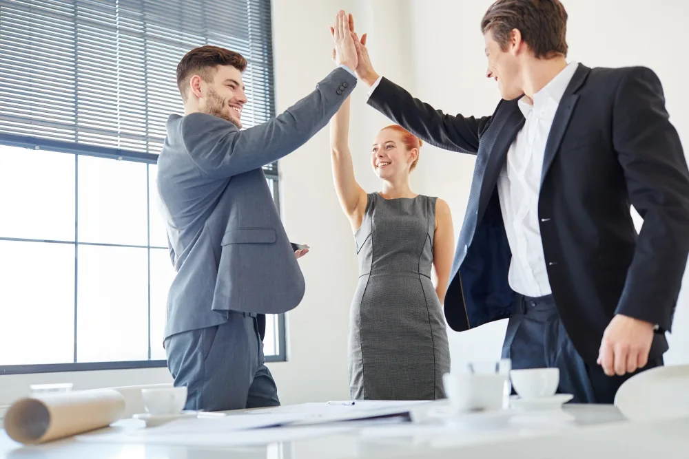 Dicas Para Encontrar Um Excelente Corretor De Imóveis | Como Acontece Com Todos Os Acordos Imobiliários, Encontrar O Corretor De Imóveis Certo É Essencial Para Uma Transação Bem-Sucedida. Aqui Estão Algumas Das Coisas Mais Importantes A Se Ter Em Mente Se Precisar De Ajuda Para Vender Sua Propriedade: