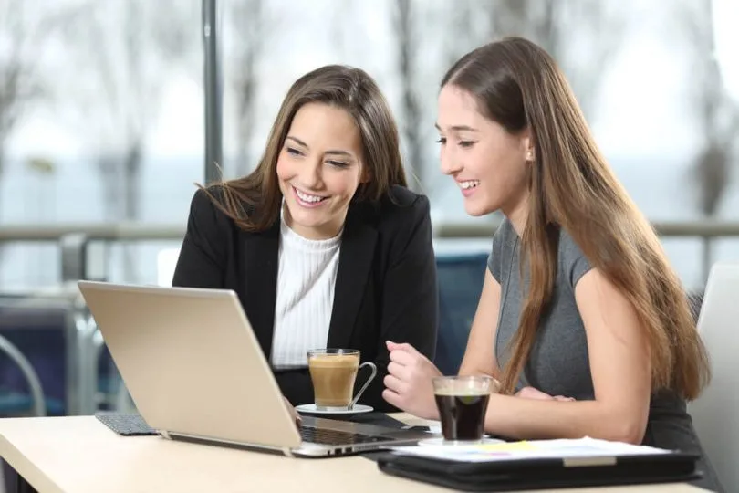 Mais Mulheres Na Indústria Da Tecnologia | A Importância Da Diversidade De Gênero No Local De Trabalho Não É Segredo, E Um Setor Em Que A Divisão De Gênero É Muito Aparente É O Setor De Tecnologia. O Universo Da Tecnologia Ainda Está Um Pouco Distante Para As Mulheres.