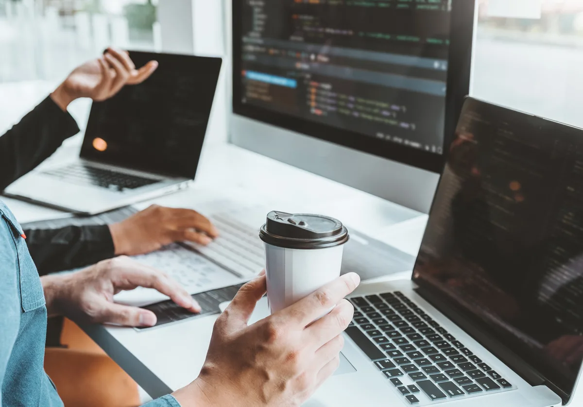Dicas Para Empreender Um Negócio Digital | Iniciar Um Negócio Digital Não É Um Sucesso Da Noite Para O Dia, Não Importa Quantos Artigos Diferentes Você Leia Ou Podcasts Que Você Ouça Que Digam O Contrário. Como Muitos Outros Negócios Digitais, Muitos São Iniciados Com Um Laptop E Um Telefone E Nenhum Outro Investimento De Capital.