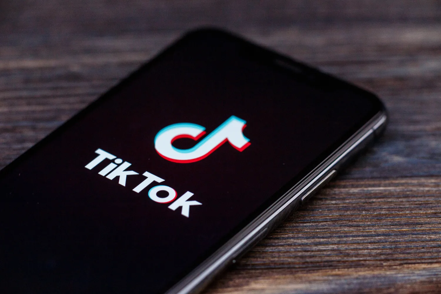 Como Crescer Sua Audiência No Tik Tok | Até Agora, Não É Segredo Que O Tiktok É A Plataforma De Escolha Para Criadores Que Desejam Construir Uma Audiência Em 2022. Com O Alcance Insano, Conteúdo Difícil De Largar E Engenhosidade Geral Da Plataforma, Não É De Admirar Que Pessoas De Todas As Áreas De Negócios Migraram Para O Aplicativo.