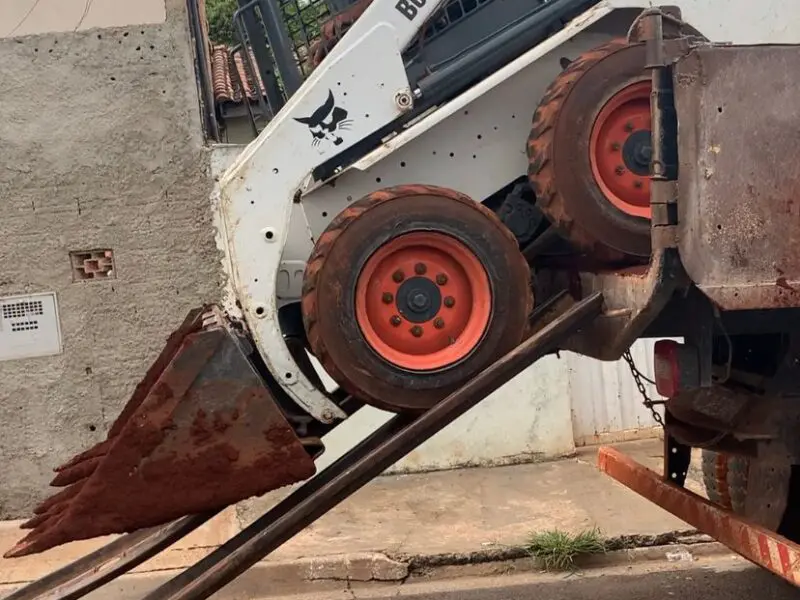 Terraplenagem e limpeza de terrenos