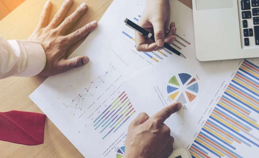 Mantenha Seu Marketing E Vendas Em Sintonia | Todos Sabem Da Importância De Manter Ativo Seus Negócios Mesmo Em Tempos De Crise Ou Incertezas. Saiba Que Absolutamente Sim, Você Deve Manter Seu Marketing E Vendas Em Constante Crescimento. Com Crise Ou Sem Crise, Agora Não É Hora De Deixar De Lado Exatamente O Que Vai Manter Seu Negócio À Tona.