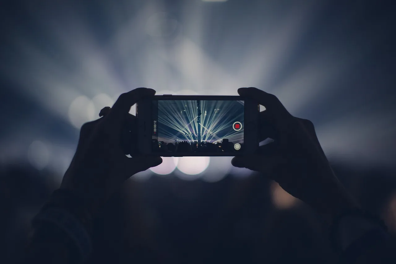 Iphone, Concert, Lights-1836071.Jpg