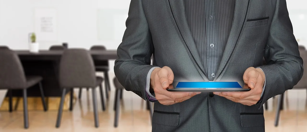 Businessman, Consulting, Business-2606509.Jpg