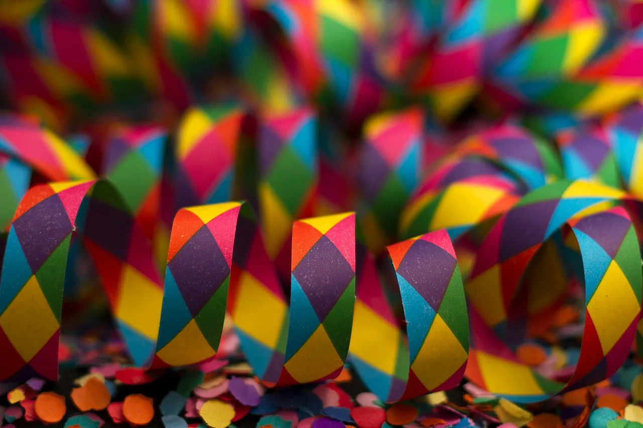 Streamer, Carnival, Multicoloured-3088458.Jpg