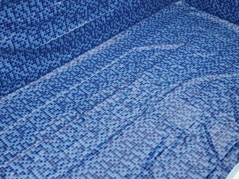 Troca de azulejos em piscinas - Dolphin