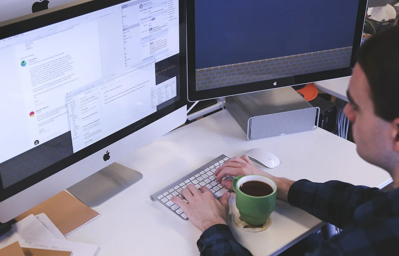 Typing, Computer, Man-849806.Jpg
