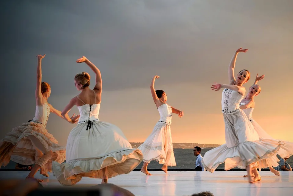 Dicas Para Prestadores De Serviços: Professor (A) De Dança | A Dica De Hoje É Para Prestadores De Serviços Que Atuam Como Professores De Dança, Hoje É Muito Comum E Também Procurado Por Várias Pessoas Aulas De Dança, Também Com Tantos Estilos De Dança Existentes Tem Sempre Quem Queira Aprender Algo Novo E, Diga-Se De Passagem, Dançar Faz Muito Bem Para O Corpo E A Alma! Veja Alguma Dicas Para Prestadores De Serviços Que Atuam Como Professor (A) De Dança: