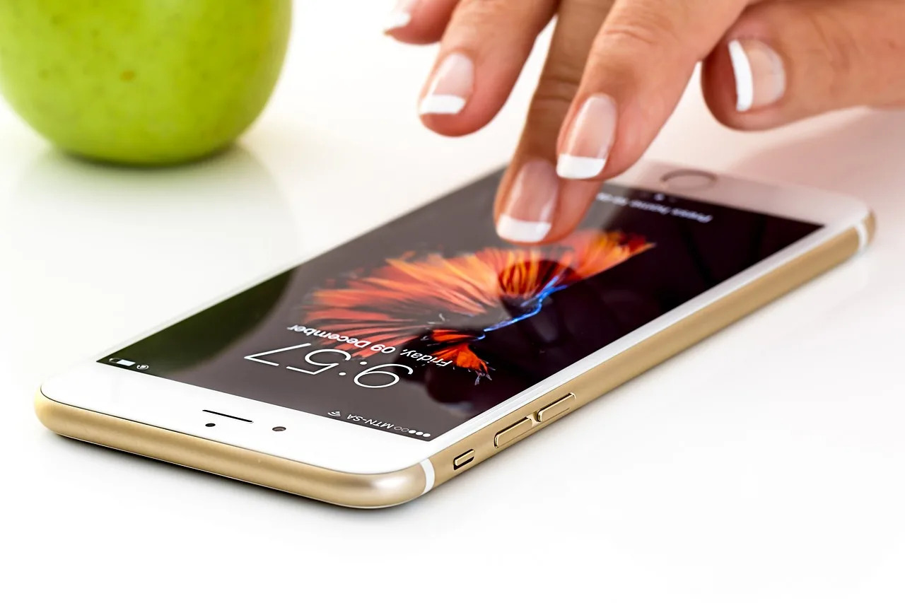 Smartphone, Cellphone, Touchscreen-1894723.Jpg