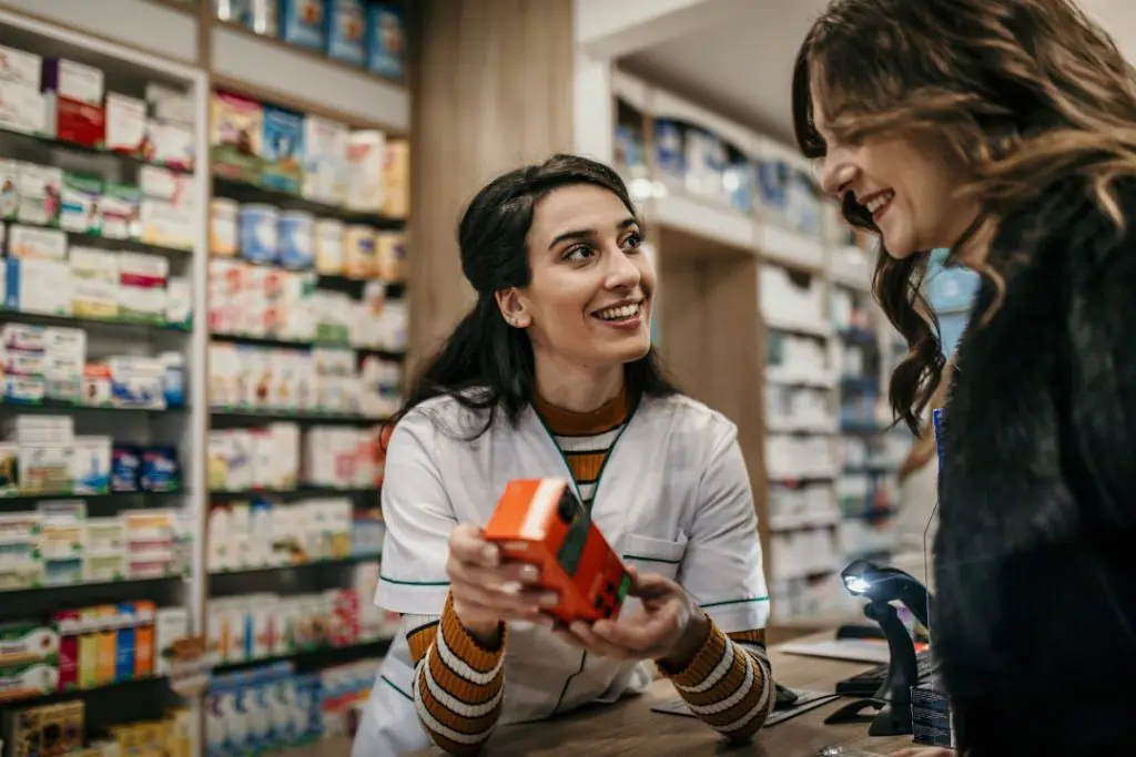 Farmácia, Farmacêutica, Farmacêutico