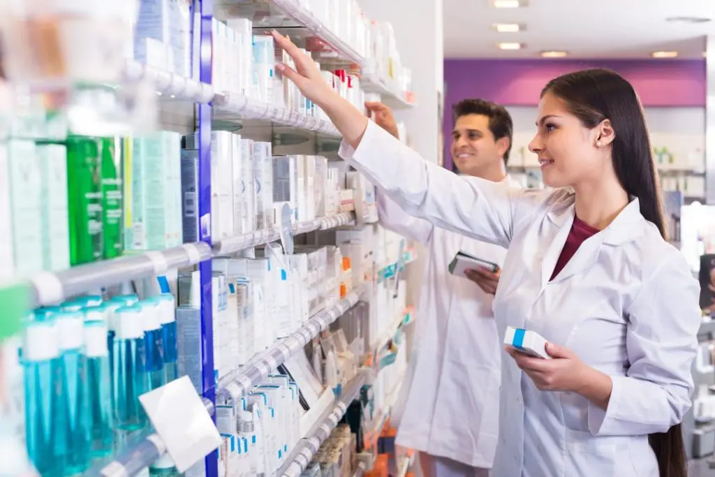 Farmacêutico, Farmácia Farmacêutico Perto De Mim: Desafios E Estratégias Para Fidelização E Aquisição De Clientes