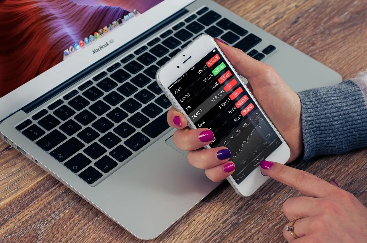 Stock, Iphone, Business-624712.Jpg