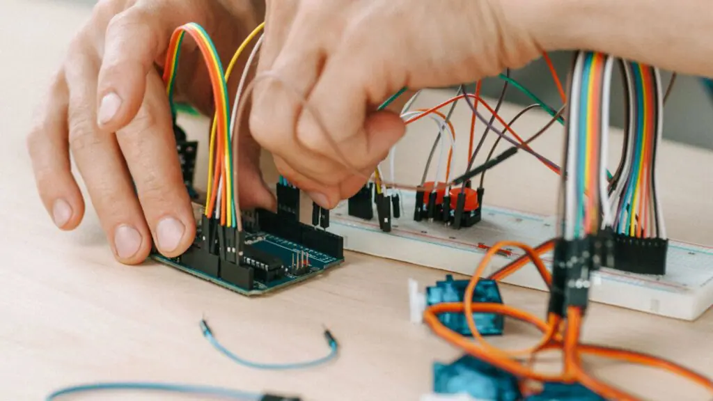 Serviços De Engenheiro Eletrônico