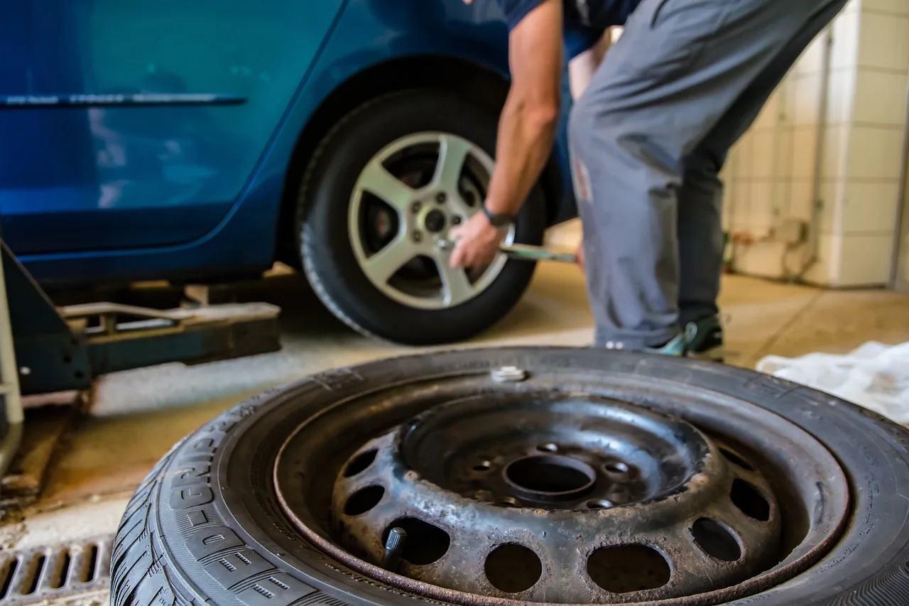 Winter Tires, Tire Service, Automobile-2861853.Jpg