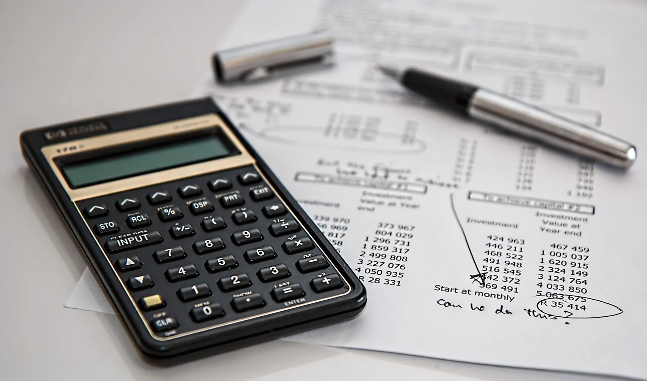Calculator, Calculation, Insurance-385506.Jpg