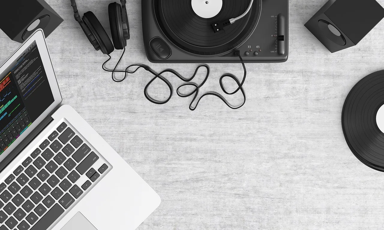 Turntable, Music, Laptop-1109588.Jpg