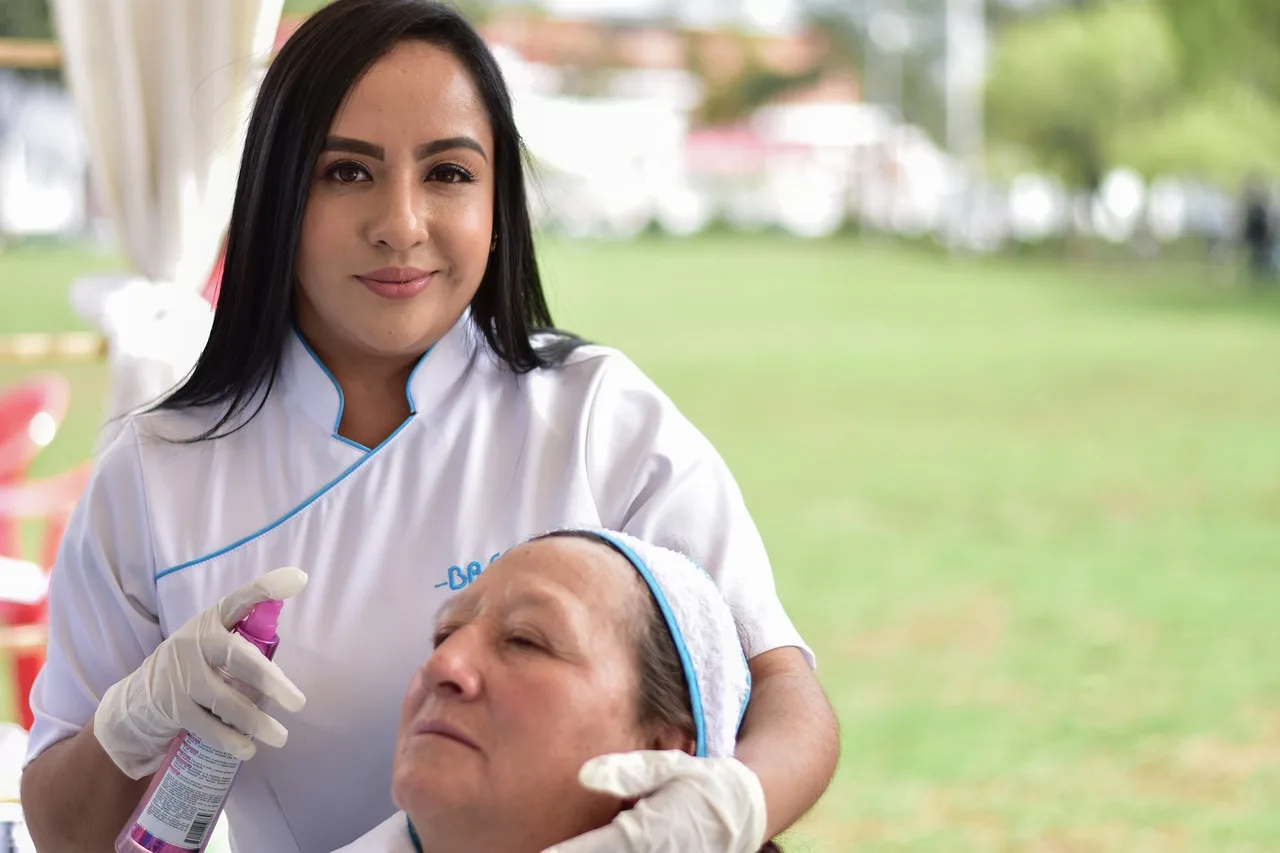 Cosmetologia Facial Cleansing, Complexion, Cosmetology Facial-3826287.Jpg