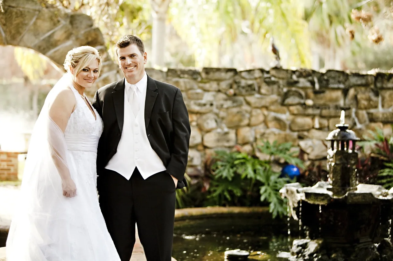 Newlyweds, Bride, Groom-458119.Jpg Aluguel De Trajes Para Festas