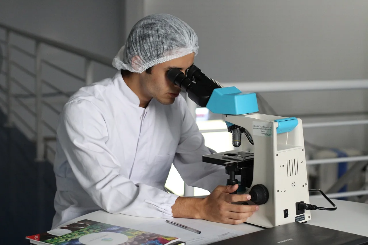 Scientist, Drugstore, Microscope-2141259.Jpg