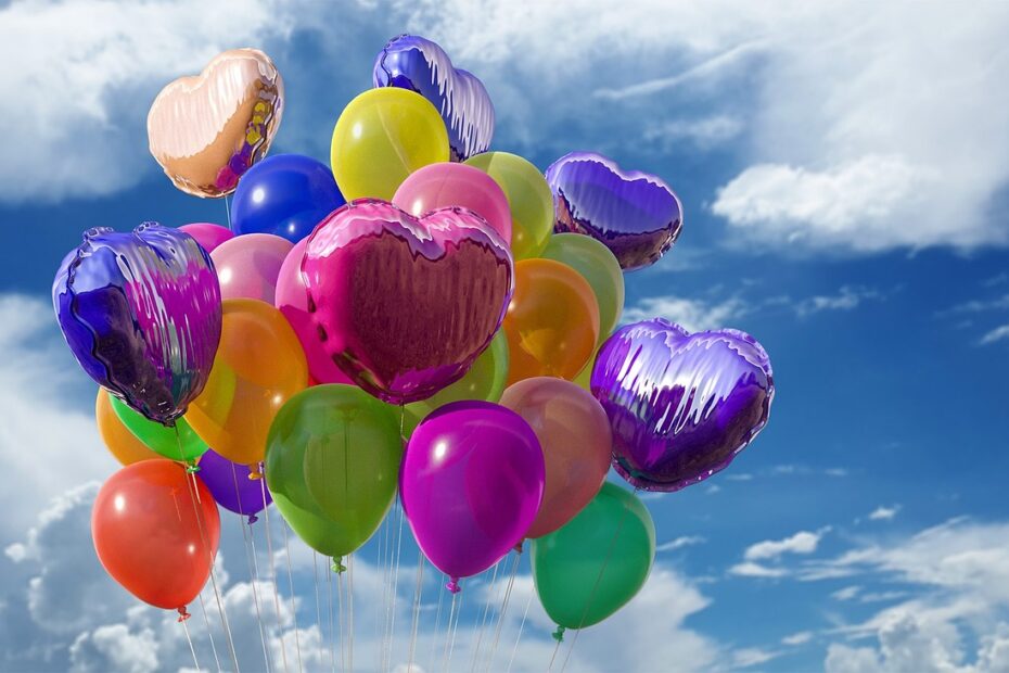 BALLOONS, HEART, SKY-1786430.JPG