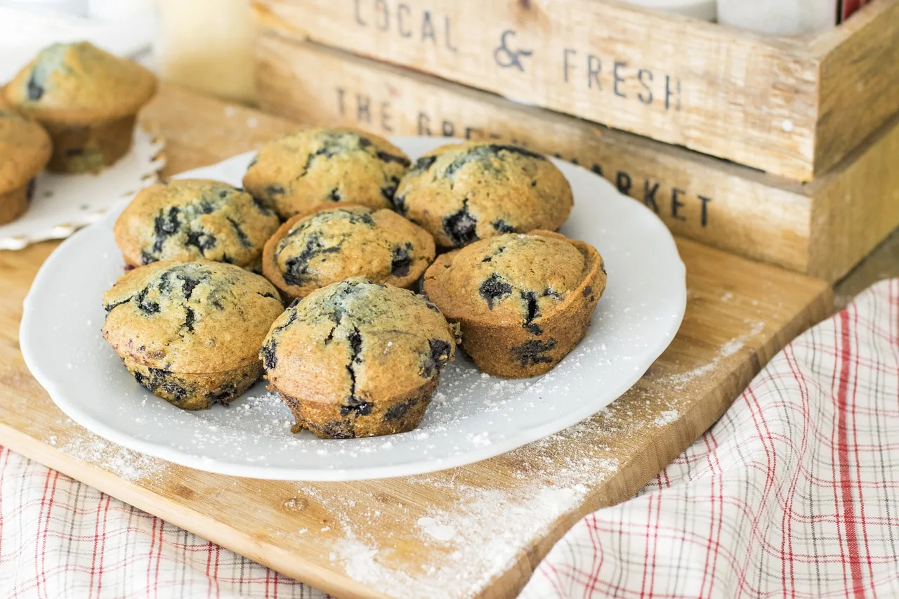 Blueberry Muffins, Muffins, Cupcakes-2136749.Jpg