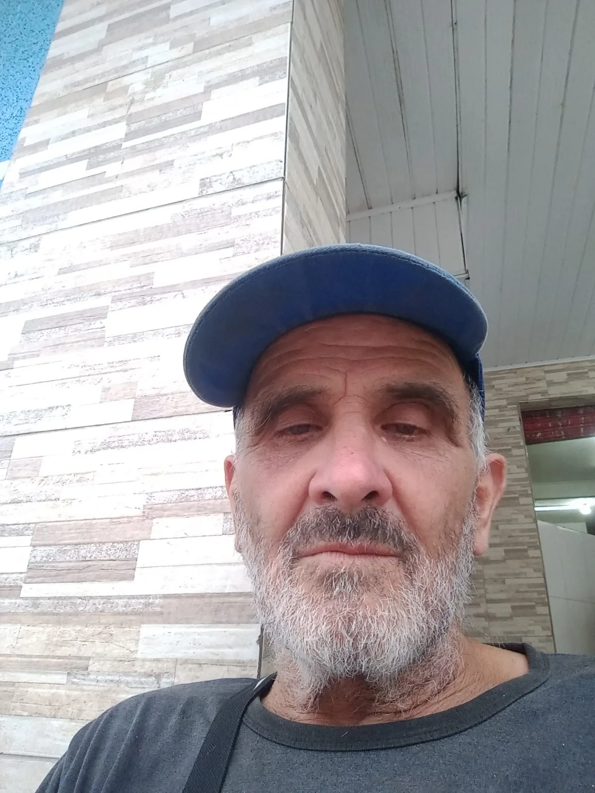 Realizo Serviços De Eletricista Residencial 24 Horas Em Pontal Do Paraná, Reparos De Cabos Elétricos, Chuveiro, Ventilador De Teto, Disjuntores Instalação De Tomadas Lâmpadas Em Geral, Tenho Referência Na Região. Realizo Também Serviços De Hidráulica, Como Troca E Reparos De Canos De Água E Esgoto, Trocas De Torneiras Danificadas, Troca De Registros, Boia De Caixa D´água, Consertos De Válvulas E Demais Manutenções Hidráulicas. Serviços De Emergência Em Elétrica E Hidráulica, 24 Horas Em Pontal Do Paraná É Com Durval Santos.