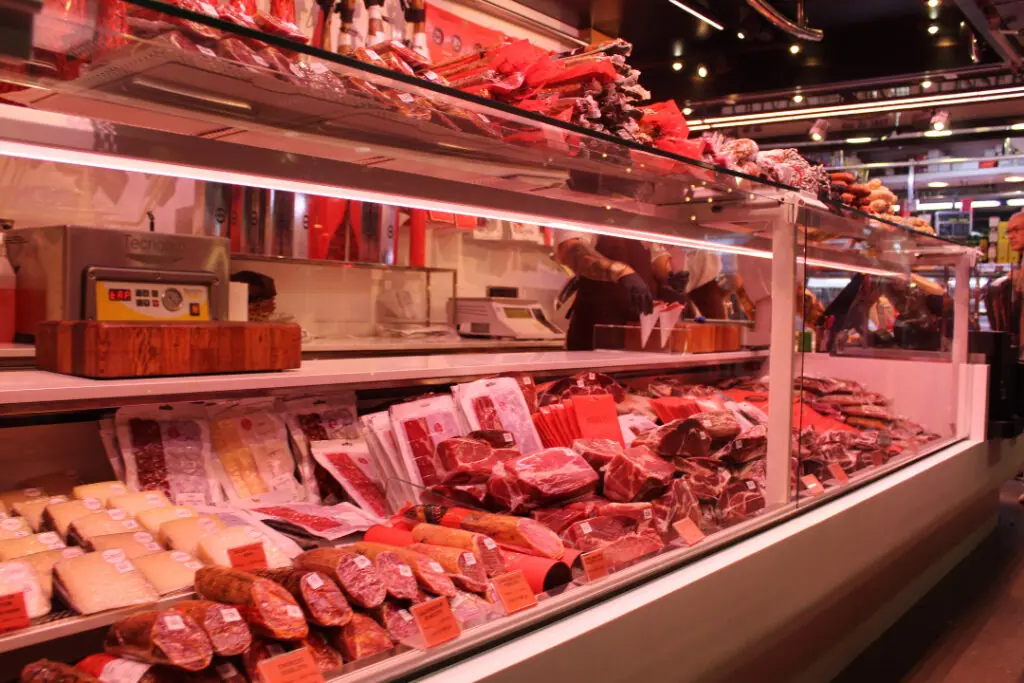Casa De Carnes Perto De Mim - Entendendo O Negócio E Desafios Atuais Introdução: Quando Se Trata De Adquirir Produtos De Qualidade, Especialmente Carne, Uma Das Melhores Opções É Procurar Uma Casa De Carnes. Esse Tipo De Estabelecimento É Especializado Na Venda De Cortes De Carne Selecionados E De Alta Qualidade, Visando Atender À Demanda De Consumidores Exigentes. Neste Artigo, Vamos Explorar O Universo De Uma Casa De Carnes, Entender As Dificuldades Enfrentadas Atualmente E Oferecer Estratégias Para Fidelizar Clientes E Atrair Um Público Maior. Além Disso, Apresentaremos A Plataforma De Anúncios Tá Contratado, Que Pode Ser Uma Excelente Opção Para Aumentar A Visibilidade E A Exposição Do Seu Negócio De Casa De Carnes.