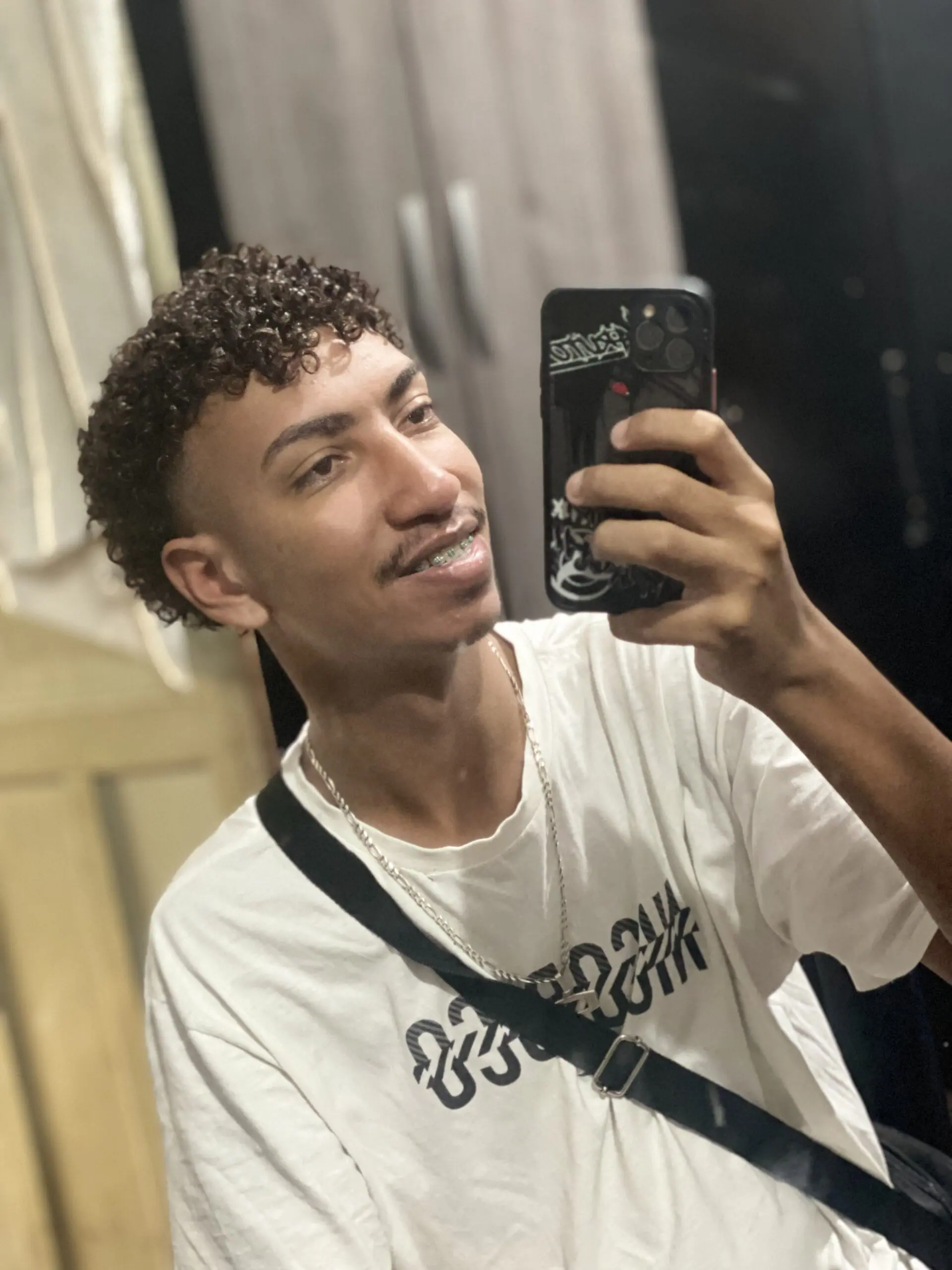 Serviços - Contratar serviços Em busca de um técnico de informática estou aqui a disposição Manutenção em geral de microcomputadores e notebook - instalação de sistema operacional - remoção de vírus - manutenção preventiva - instação de impressoras Atendimento a domicílio luizfernandodemm16@gmail.com Telefone: 11 989191636 WhatsApp: 11 969290760