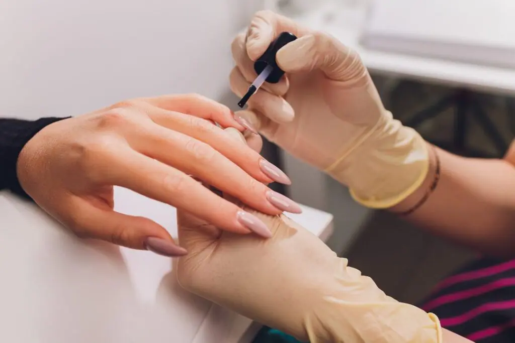 Tendências De Unhas Decoradas: As Melhores Ideias Para Arrasar No Visual Das Mãos

Unhas Bem Feitas De &Quot;Uma Linda Mulher&Quot;