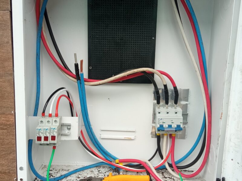 Serviços elétricos em Balneário Camboriú/SC