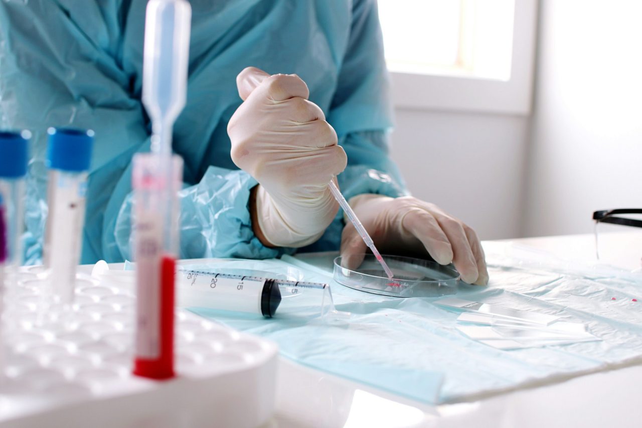 2025 - Início - Home performing laboratory tests Experienced and Compassionate Team