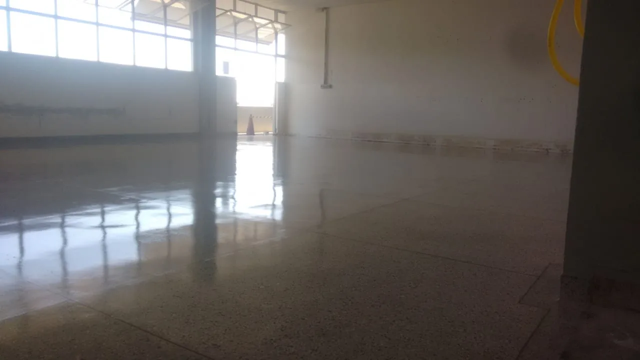Márcio C. Nascimento - Tratamento De Pisos