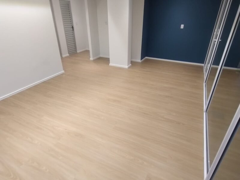 Instalação de Piso vinílico em São José