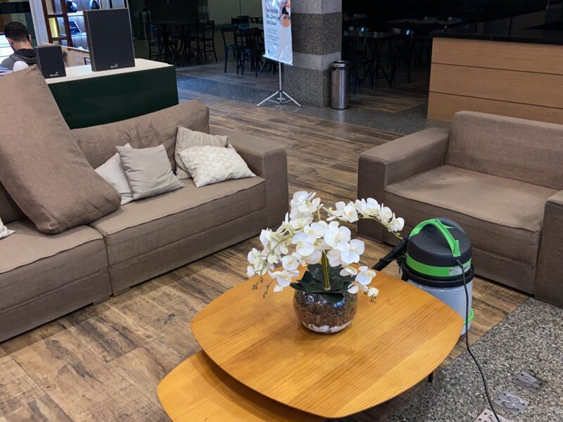 Limpeza de sofá a seco no Rio de Janeiro