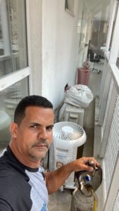 Serviços - Contratar serviços B2A97949 7D9C 4372 BB0E AD2FA3135D76 80e08d5a716471e1fc8a335b1284b1bb Conecte-se com muitos Prestadores de Serviços em todo Brasil. Contrate serviços, compare preços, avaliações e contrate Pedreiro, Eletricista, Encanador e centenas de outros serviços com segurança e garantia de qualidade.