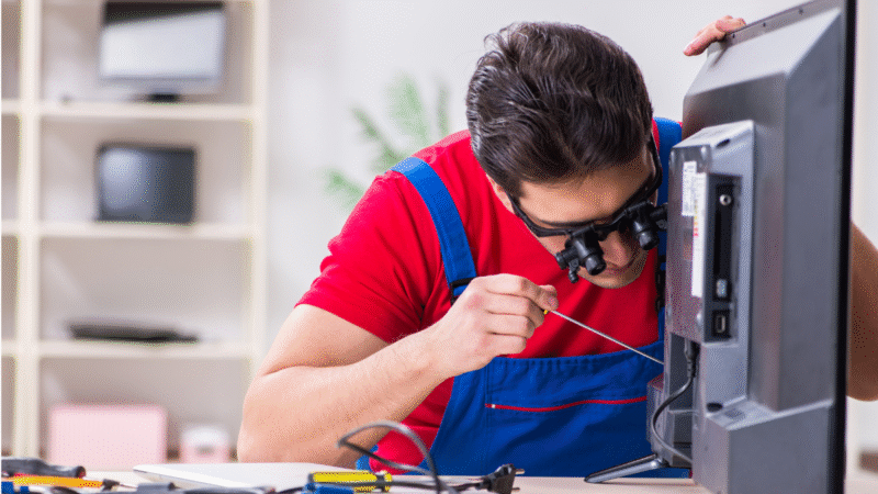 10 Serviços Úteis que uma Assistência Técnica Pode Prestar para Você conserto em assistência técnica