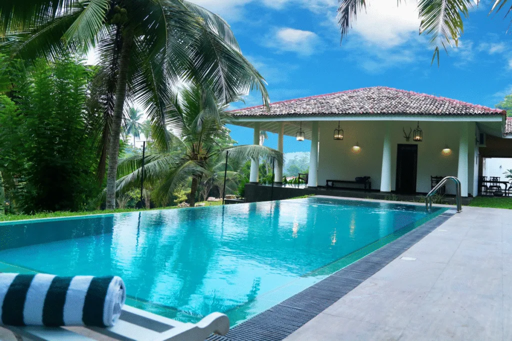 Piscina, 7 Segredos Da Manutenção | Você Sabia Que 67% Dos Proprietários De Piscinas Relatam Insatisfação Com Os Serviços De Manutenção Que Contratam? O Problema Não Está Na Falta De Profissionais No Mercado, Mas Sim Na Falta De Conhecimento Técnico Atualizado E Práticas Eficientes Que Realmente Fazem Diferença.