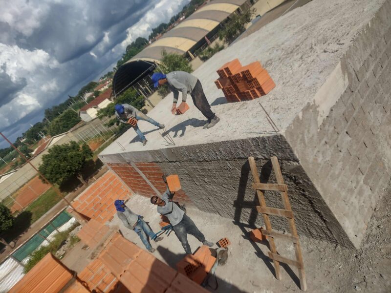 Ribeiro e Rodrigues empreiteiros pedreiros profissionais